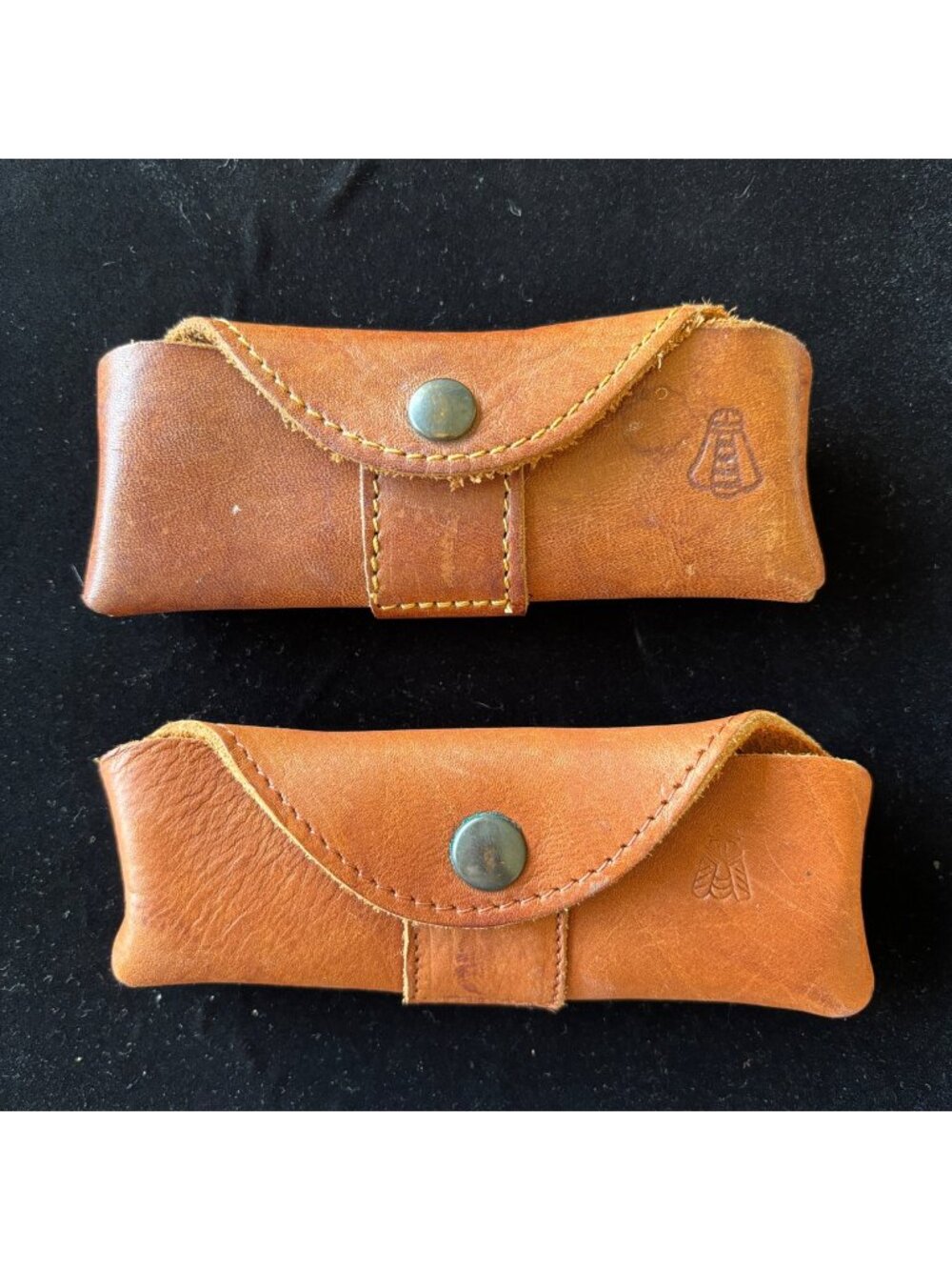 Laguiole Brown Leather Sommelier Pouch Set of 2 Embossed Bee Corkscrew Cases